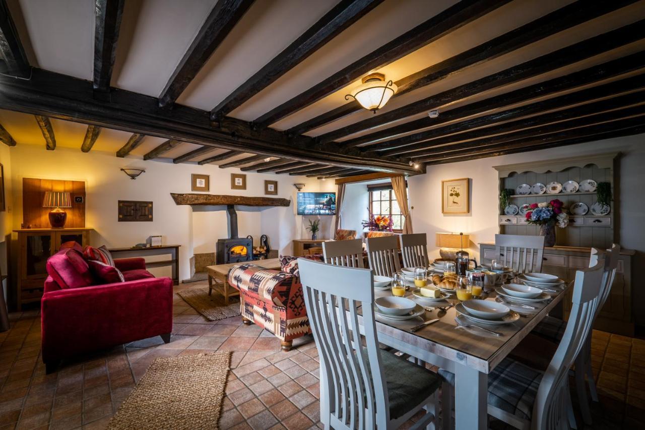 فيلا Beautiful Grade 2 Listed Building - West Wing باونيس أون وينديرمير المظهر الخارجي الصورة